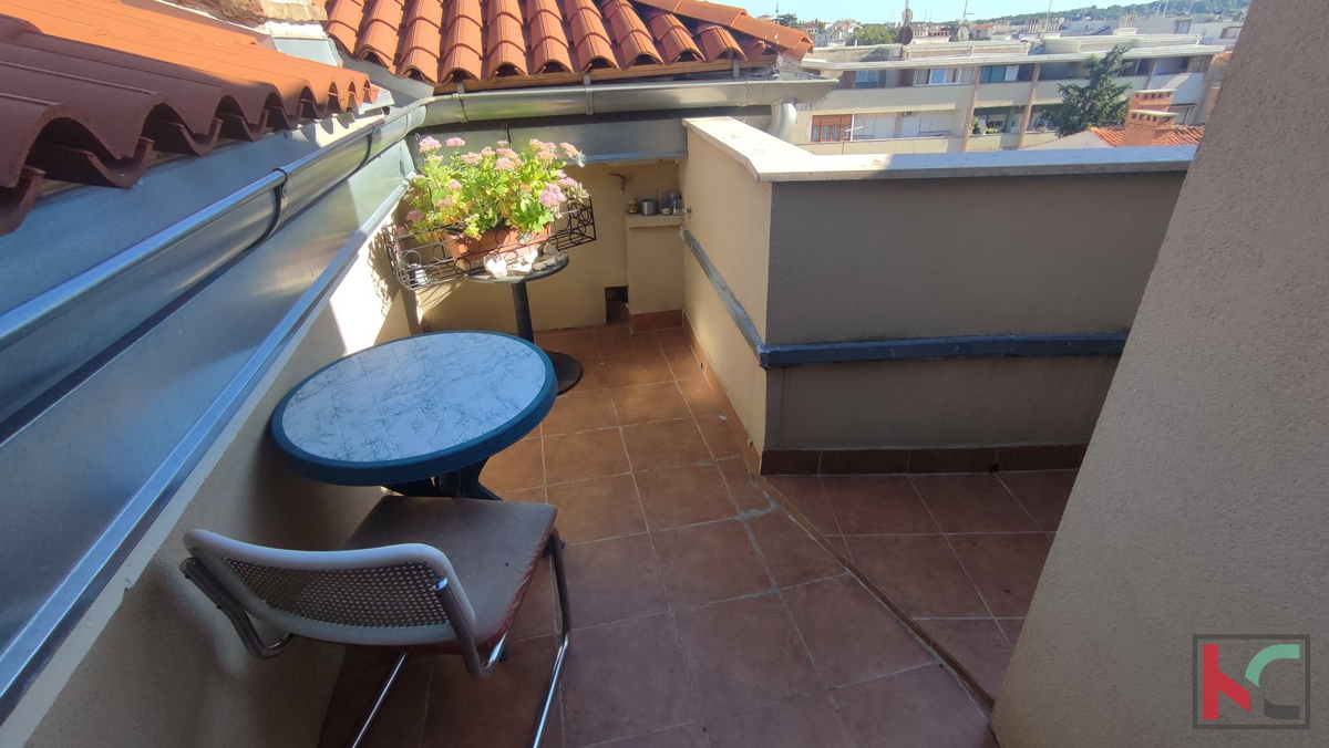 Istra, Pula, stan 122,06 m2, za renovaciju, centar, Giardini