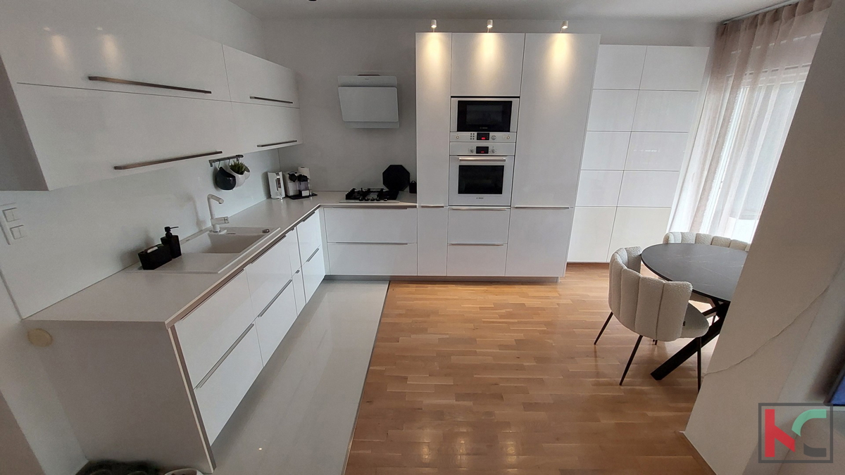 Istra, Pula, Šijana, moderno namješten stan 2SS+DB, u novijoj gradnji, #prodaja