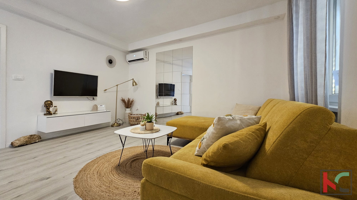 Pula, Arena, potpuno renovirani stan u blizini Arene 2SS+DB, 67m2 #prodaja
