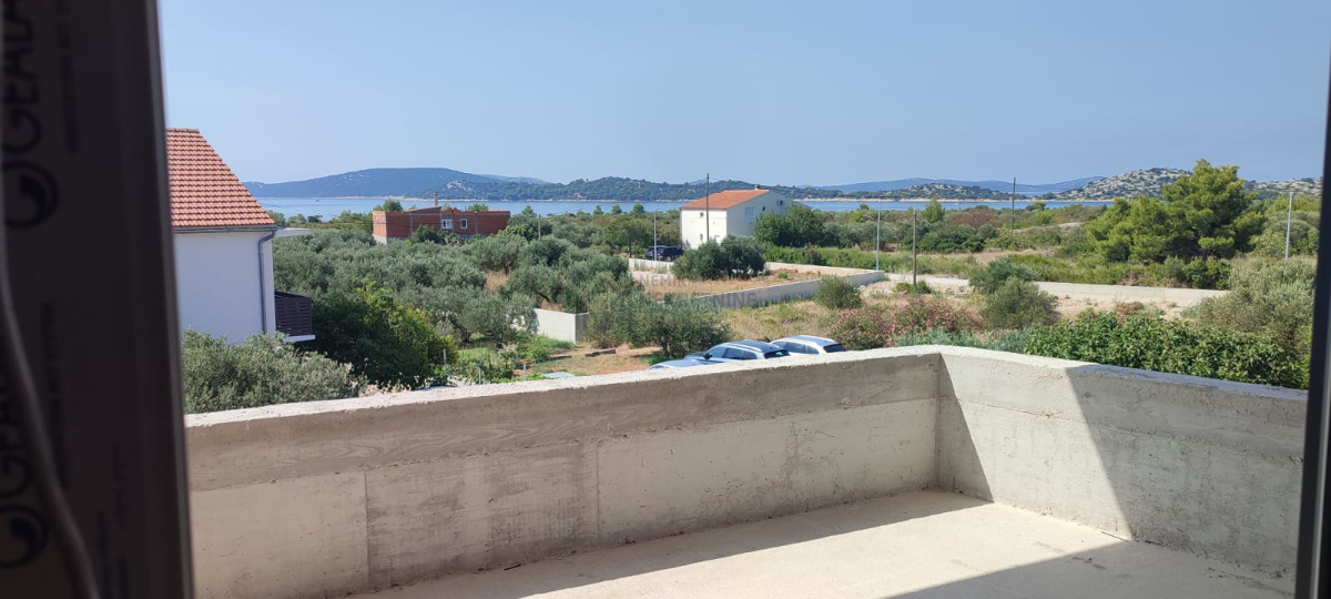 VODICE, NOVI OBJEKT! STAN BLIZU MORA