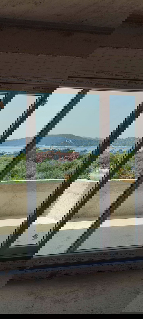 VODICE, NOVI OBJEKT! STAN BLIZU MORA