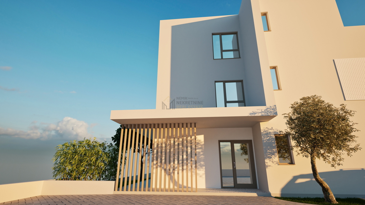 VODICE, NOVOGRADNJA, STAN NA 1. KATU SA TERASOM I DVIJE SPAVAĆE SOBE