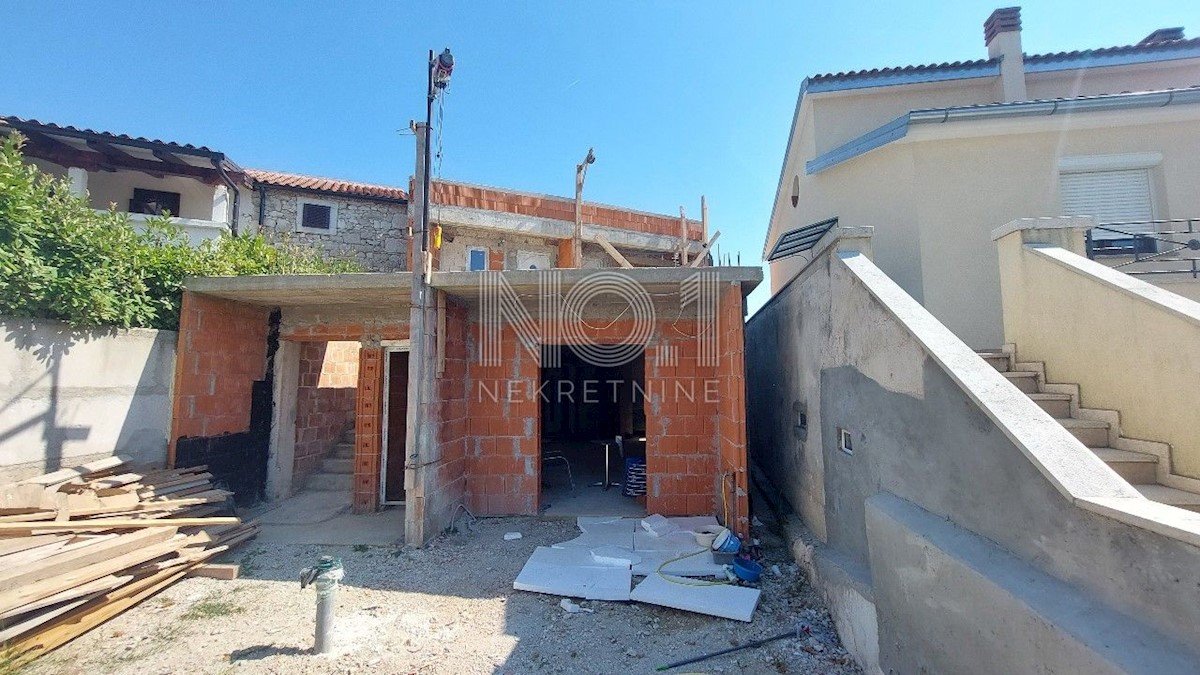 Poreč - Haus mit Meerblick - GELEGENHEIT!