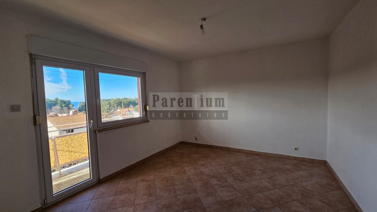 Apartment of 68m2 - 450m from the sea, close to the center
