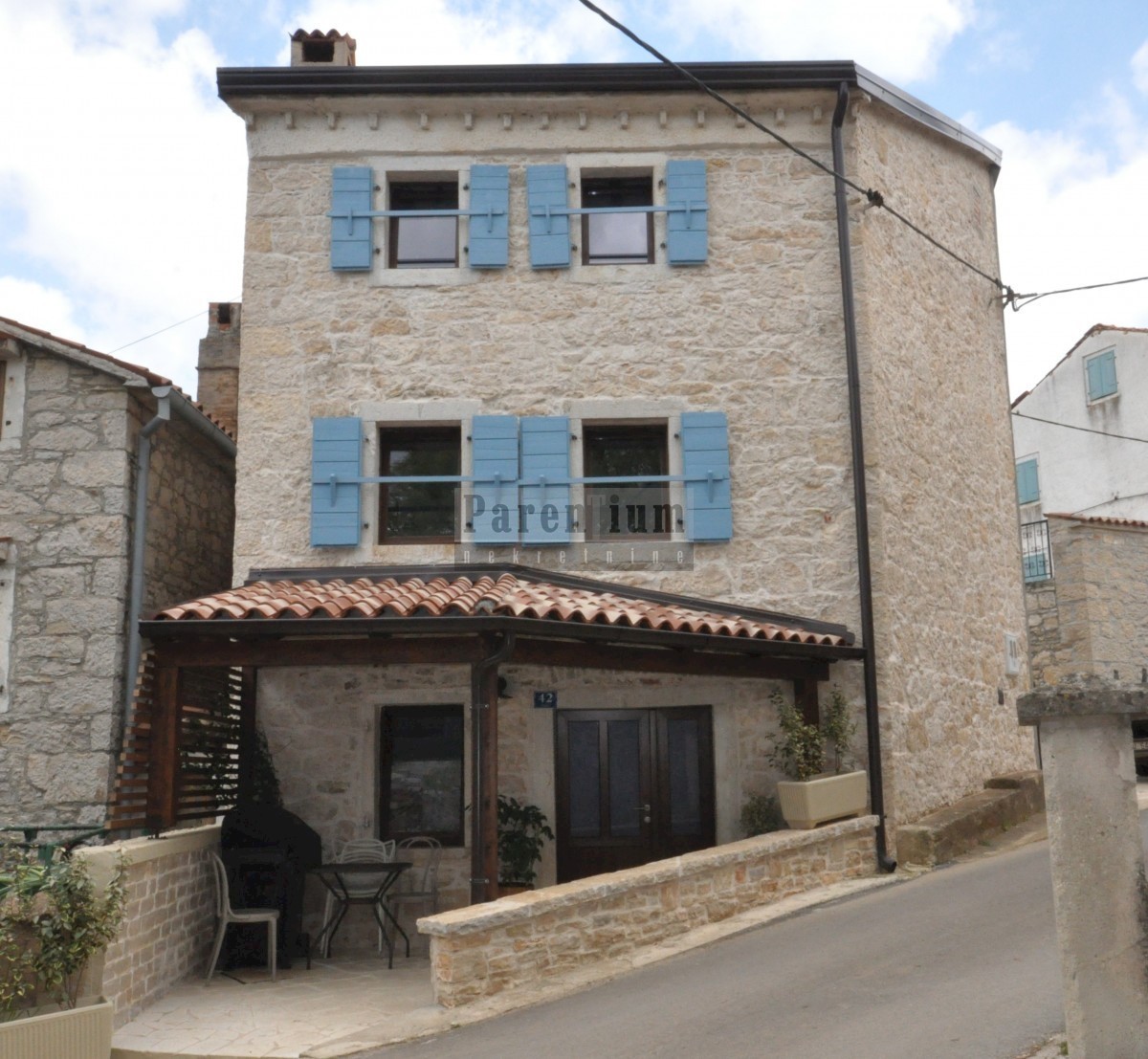 Poreč, okolica, renovirana kamena kuća