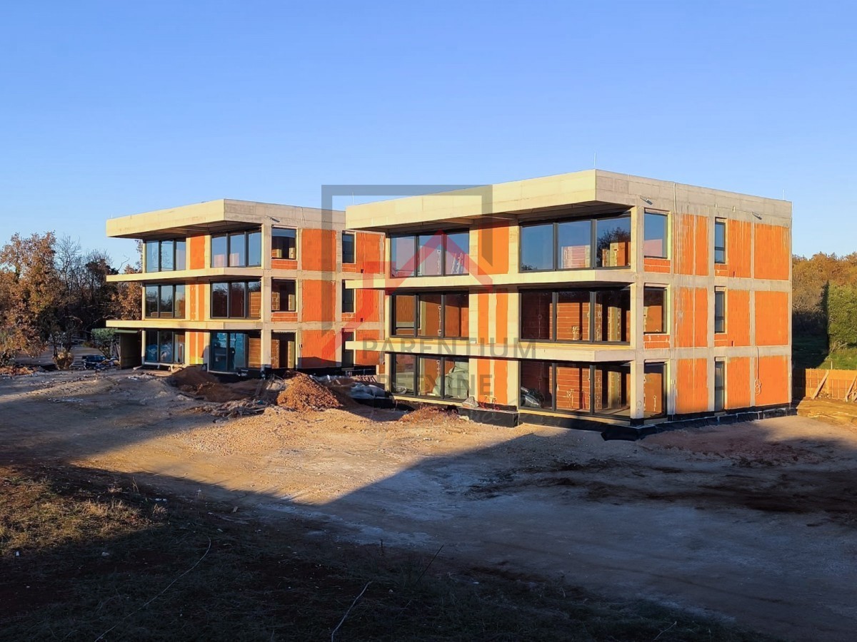 Istria, Poreč - Luxurious apartment on the first floor with a view, close to the city center