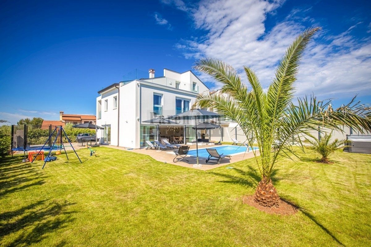 Lijepa kuća na mirnoj lokaciji