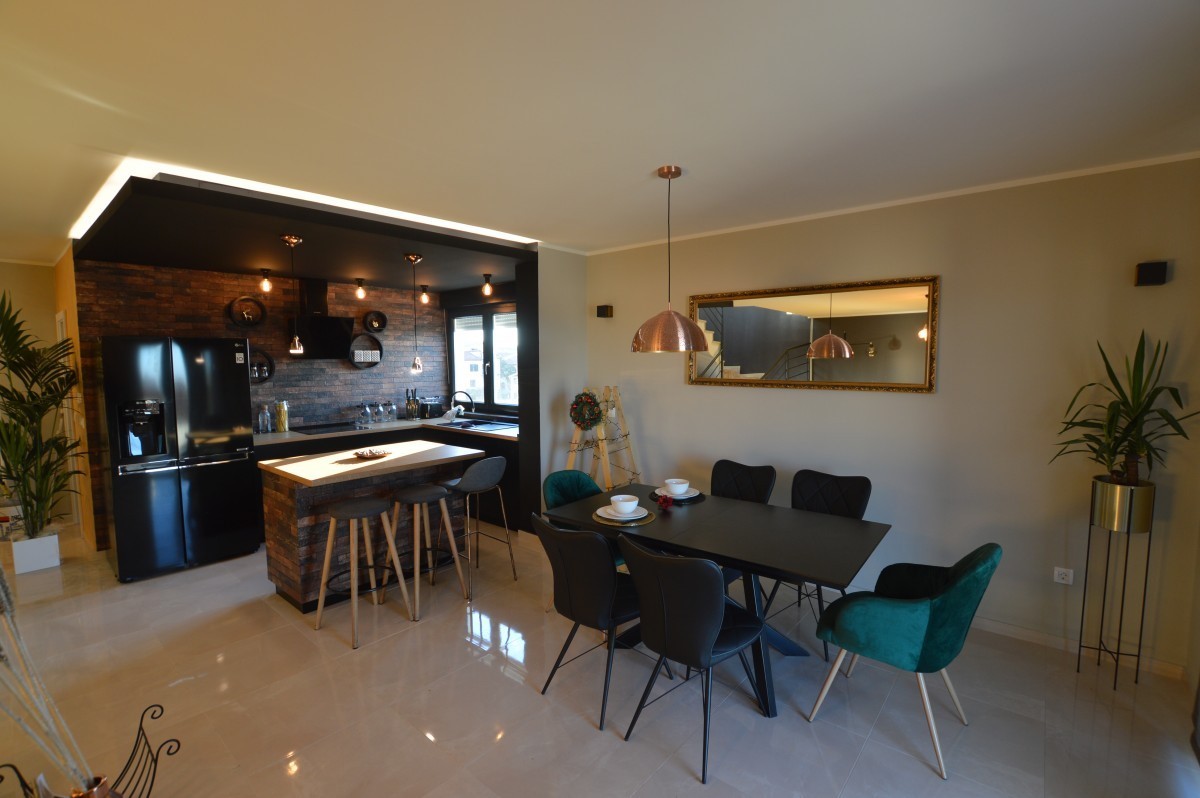 Penthouse s krovnom terasom od 51.59 m2, Novigrad, Istra