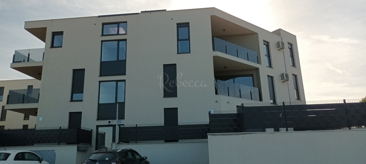 CROATIA, ISTRIA, POREČ: PENTHOUSE APARTMENT 170 m2, NEW BUILDING