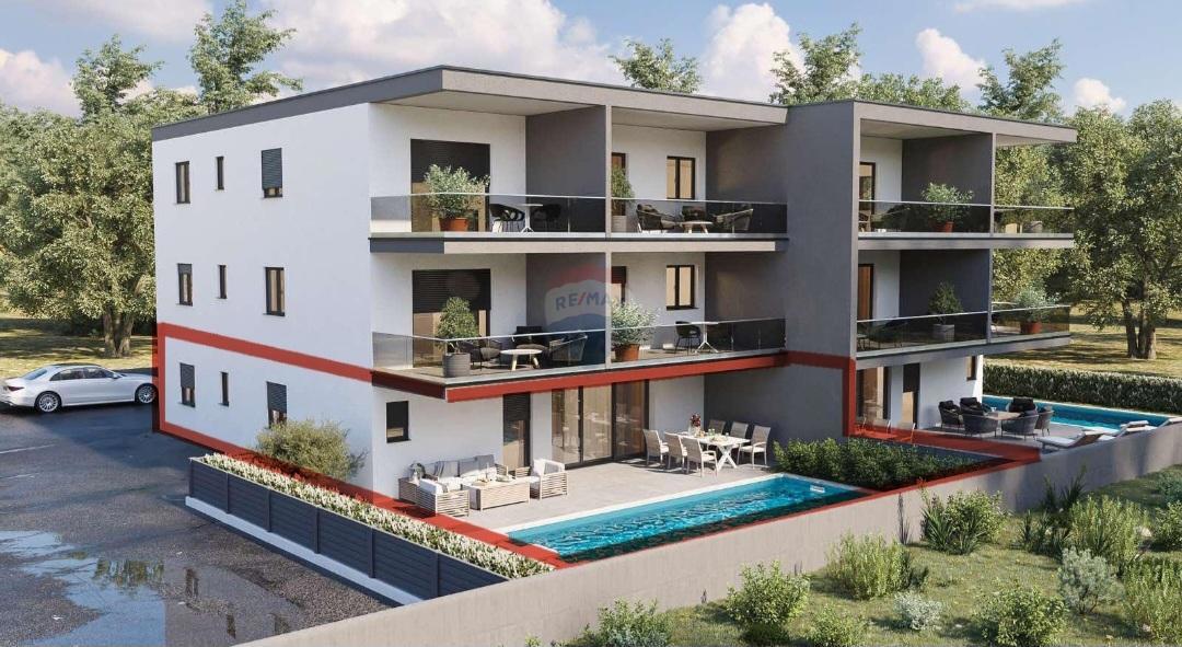 Istra, Novigrad - Stanovanje v pritličju s bazenom