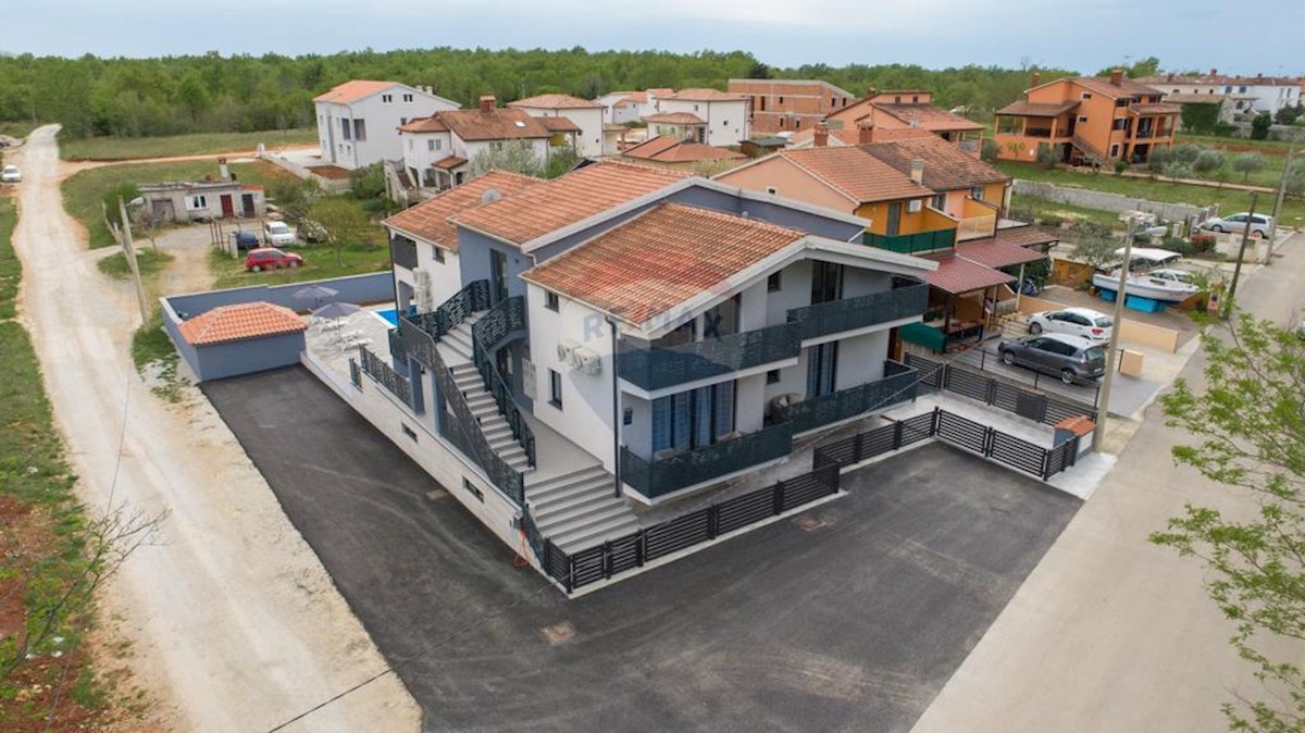 Istra, Poreč okolica moderna apartmanska kuća sa 5 stambenih jedinica