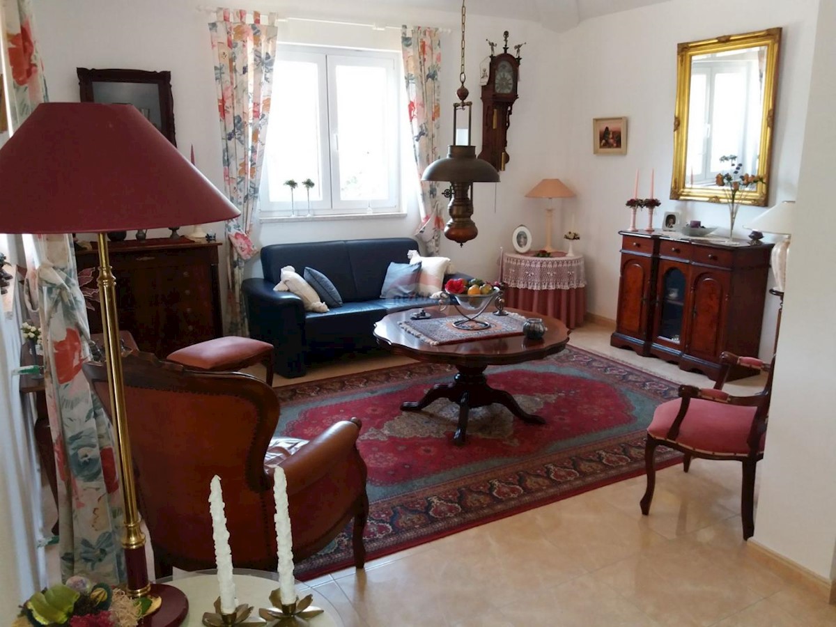 Istra, Poreč- idealna kuća na samo 4 km do centra grada