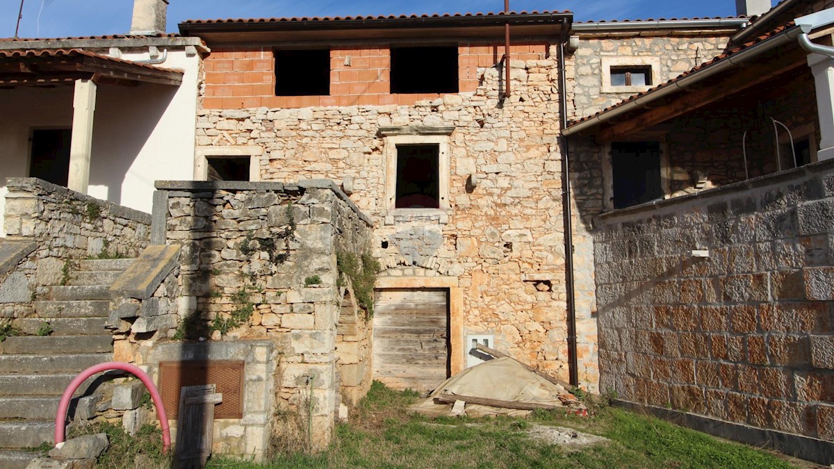 Istra, Baderna, kuća u nizu