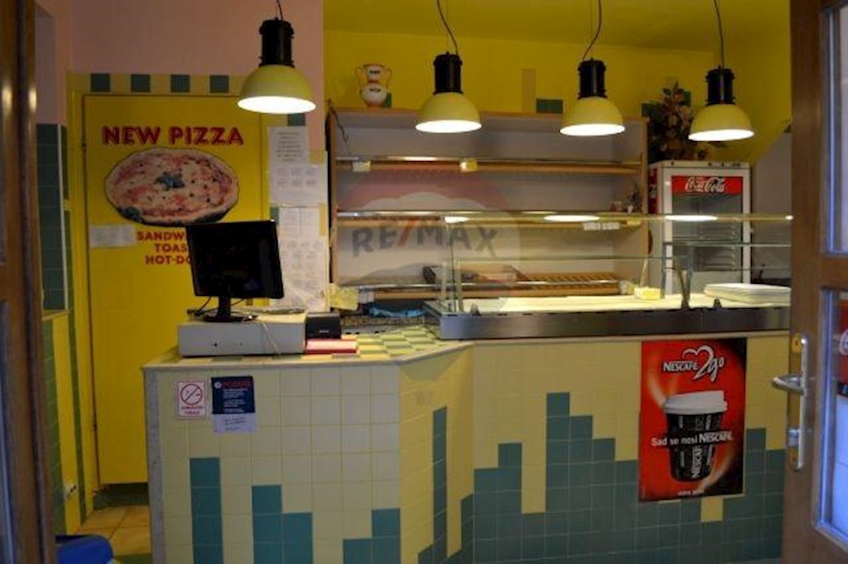 Renovirana kuća i poslovni prostor u starom gradu - iznimna lokacija!