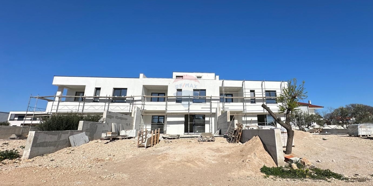 Stan s bazenom - S1 - Vodice - Novogradnja