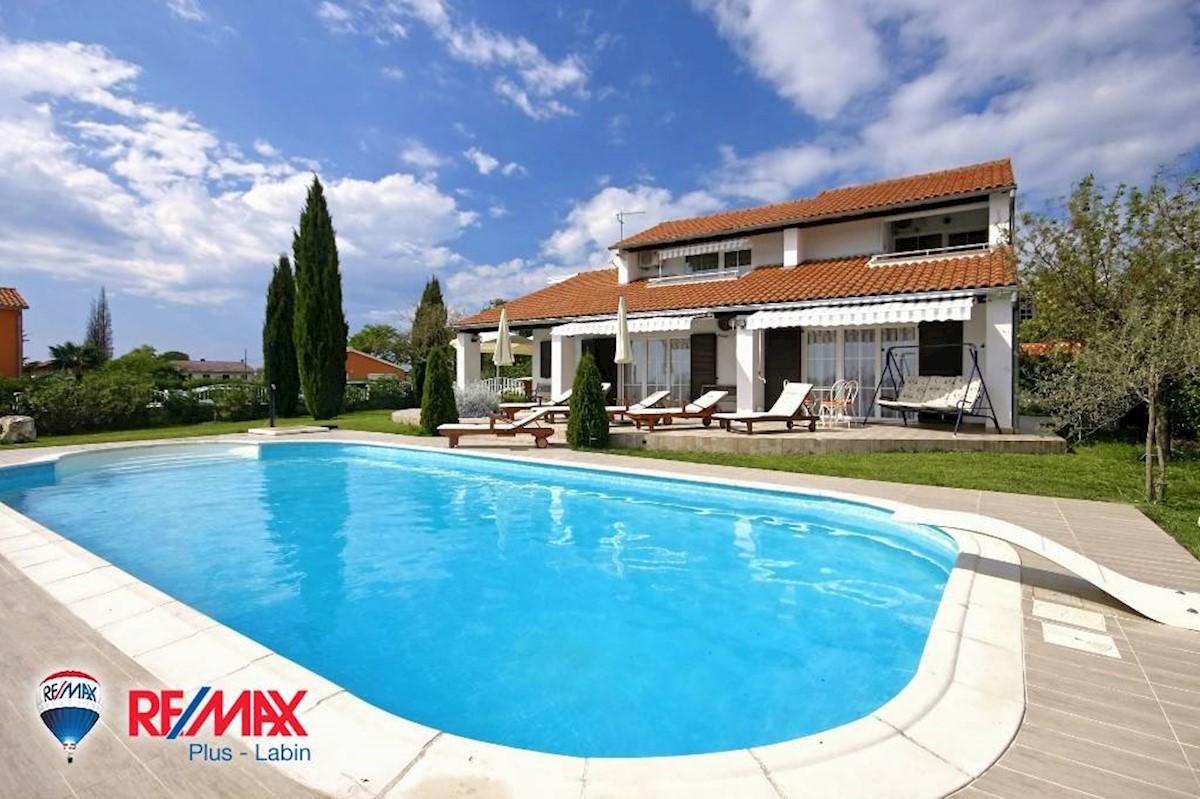 ISTRA, POREČ, VILA SA BAZENOM I MASLINIKOM