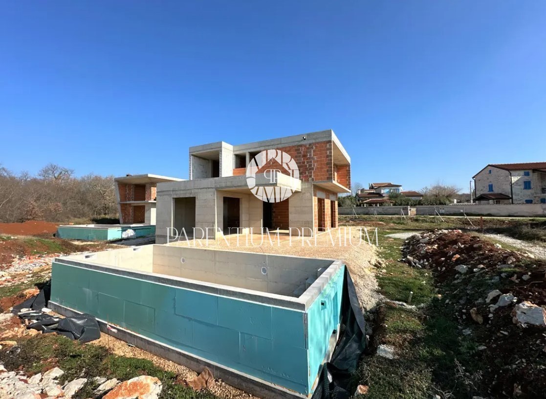 Eine schöne moderne Villa mit Swimmingpool