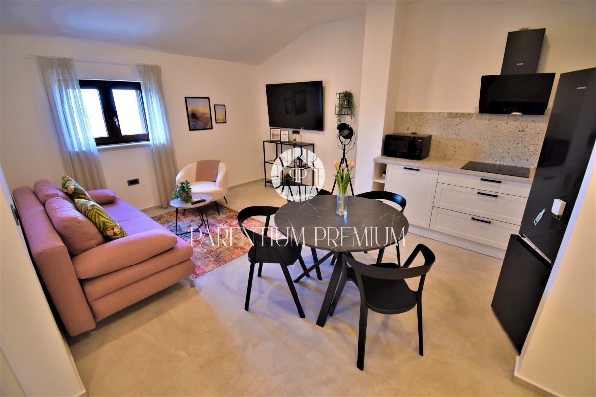 Apartment on the second floor with a sea view