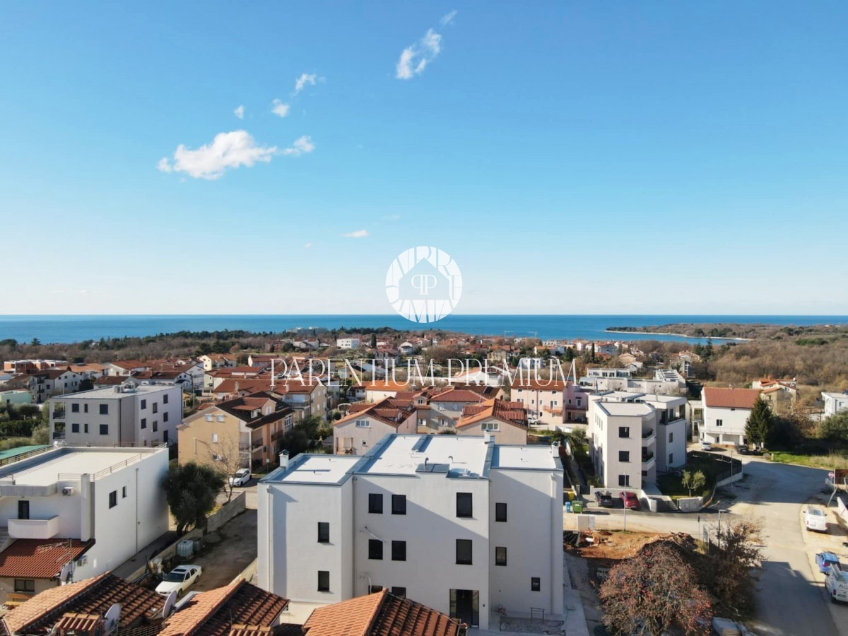 Poreč ,kuća 800 m od mora