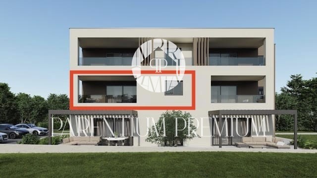 New modern apartment with a terrace 700m from the sea and the city center