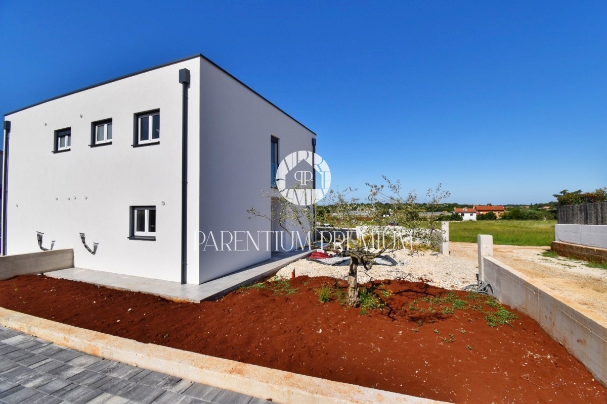 Nova kuća 3 km od mora i Poreča