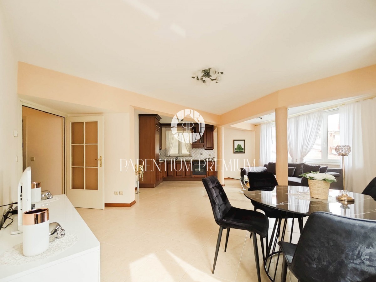 Exclusive!!! Newly renovated apartment in a prime location in Poreč, 200m from the sea