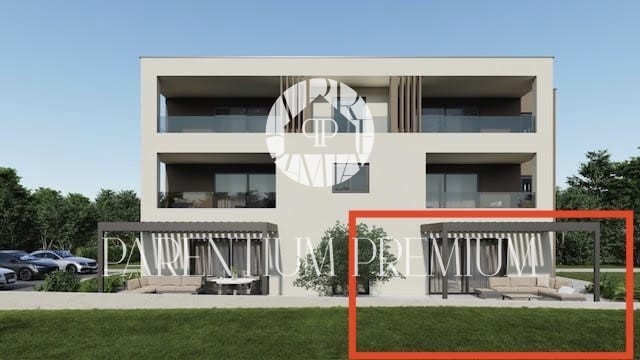 Poreč,centar i more 600 m,stan sa dvorištem