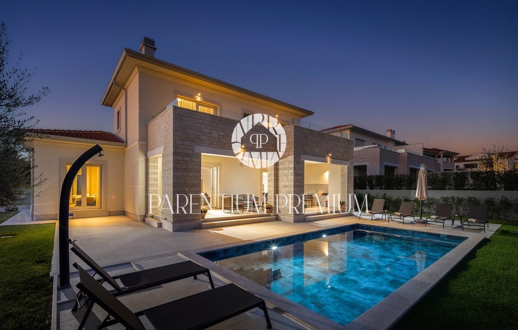 Beautiful Villa with pool 1 km from the sea