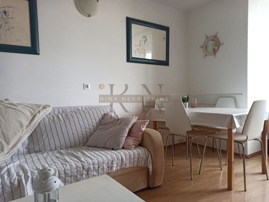 ISTRIA-POREČ-ČERVAR PORAT, 2-Zimmer-Wohnung in der Nähe des Meeres