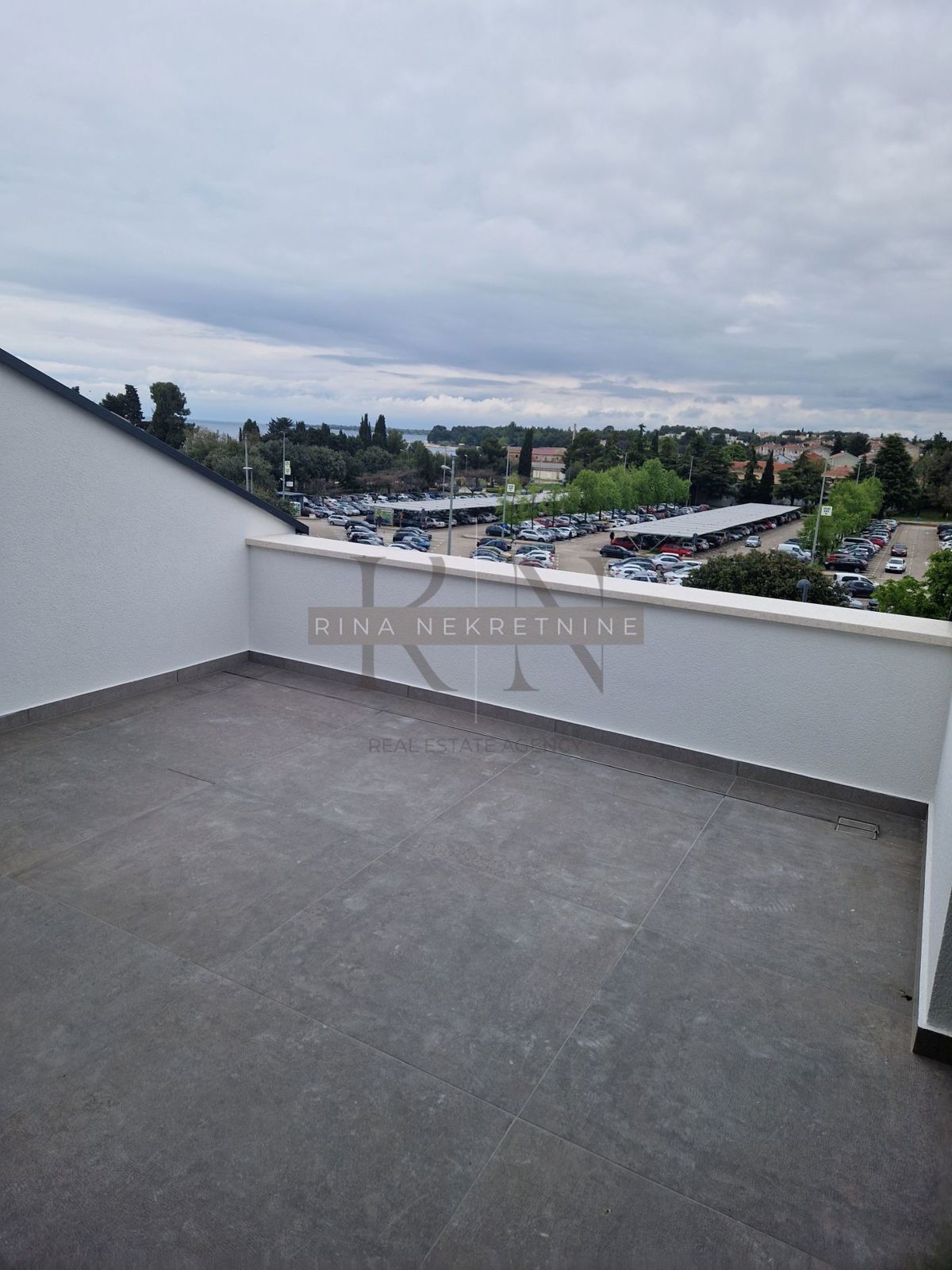 ISTRIA, POREČ, FLAT 90m2, in the center Poreča, 200m from the beach