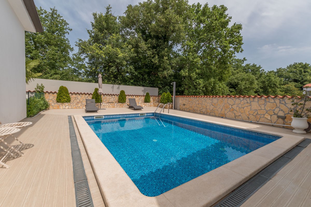 Poreč, kuća s bazenom 