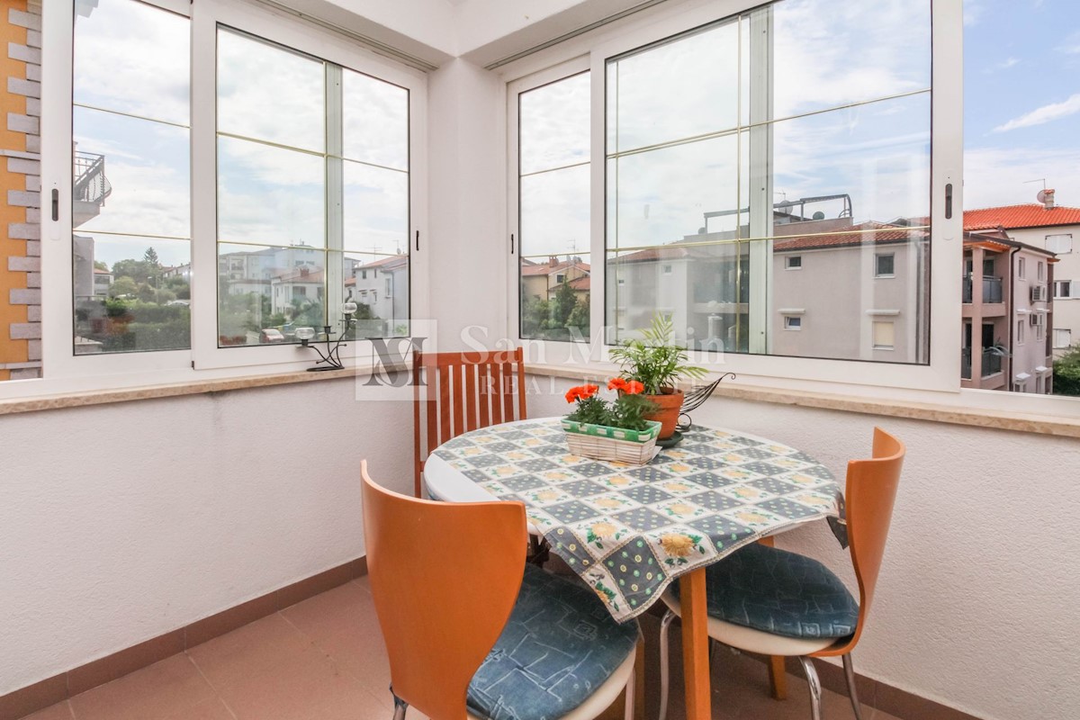 Poreč - geräumige Wohnung mit Galerie in der Nähe des Zentrums