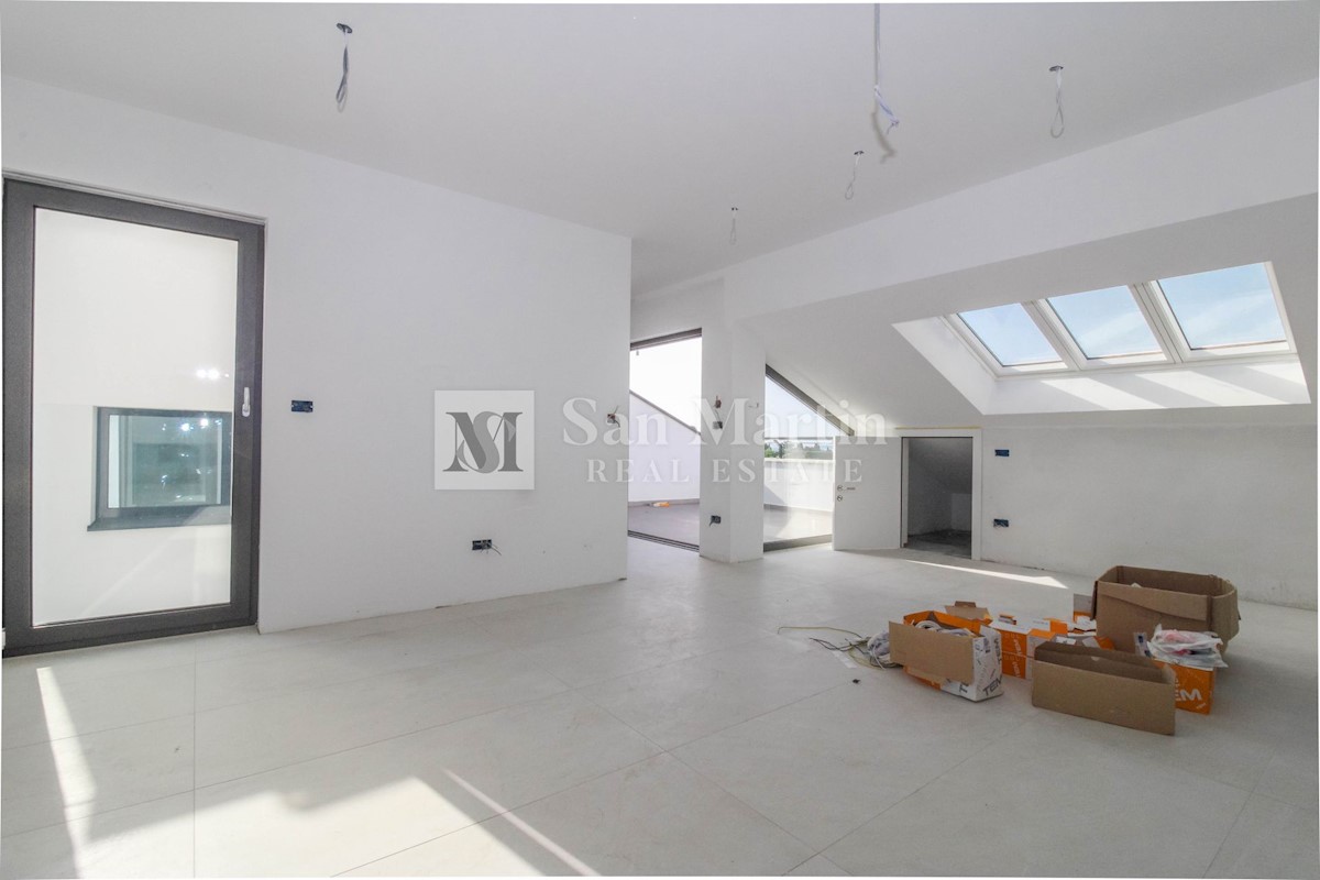 Poreč - center, apartment with sea view