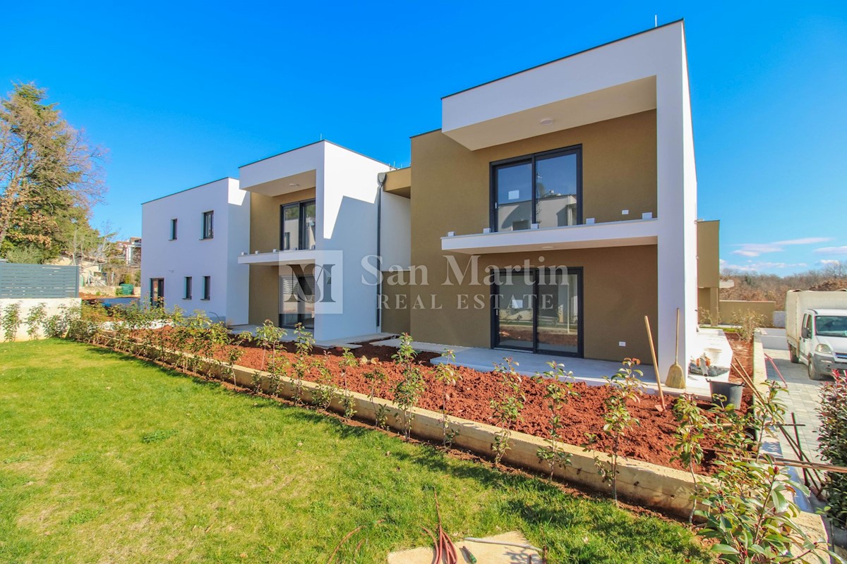 Poreč, ground floor apartment not far from the sea