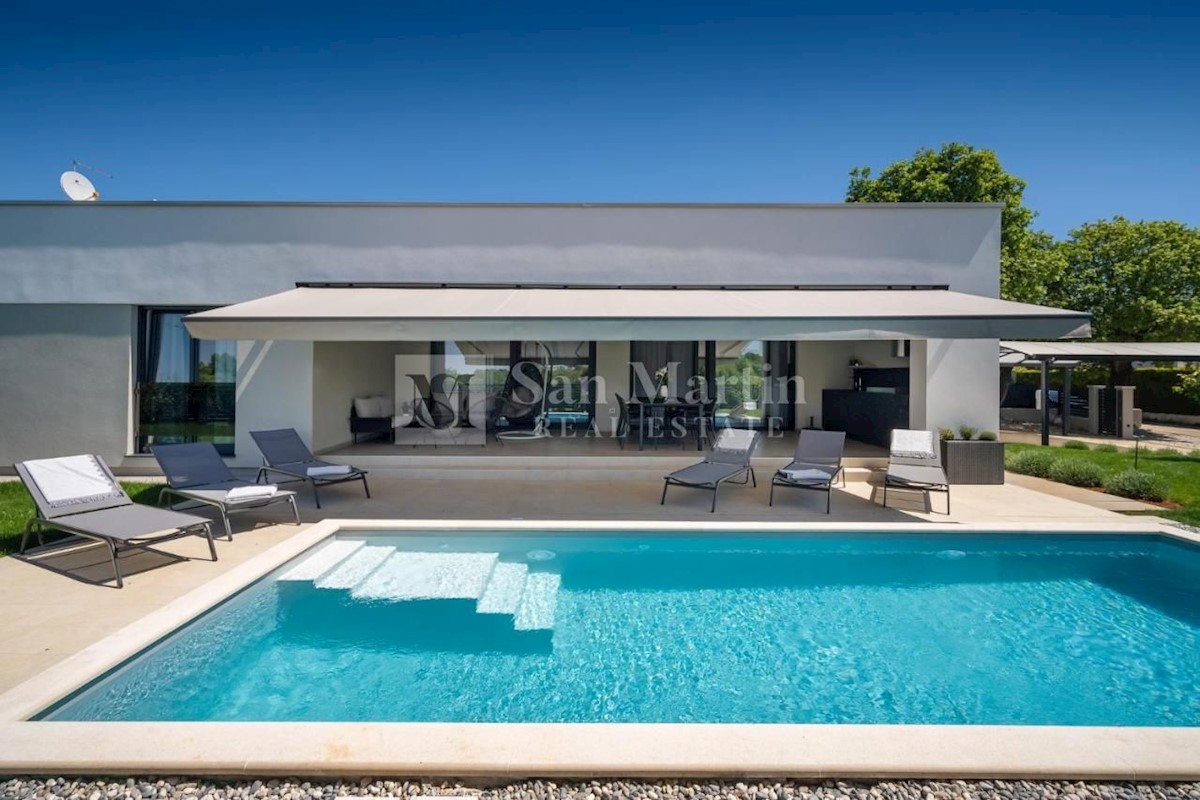 Poreč, Modern house with swimming pool not far from the city - VIEW OF NATURE