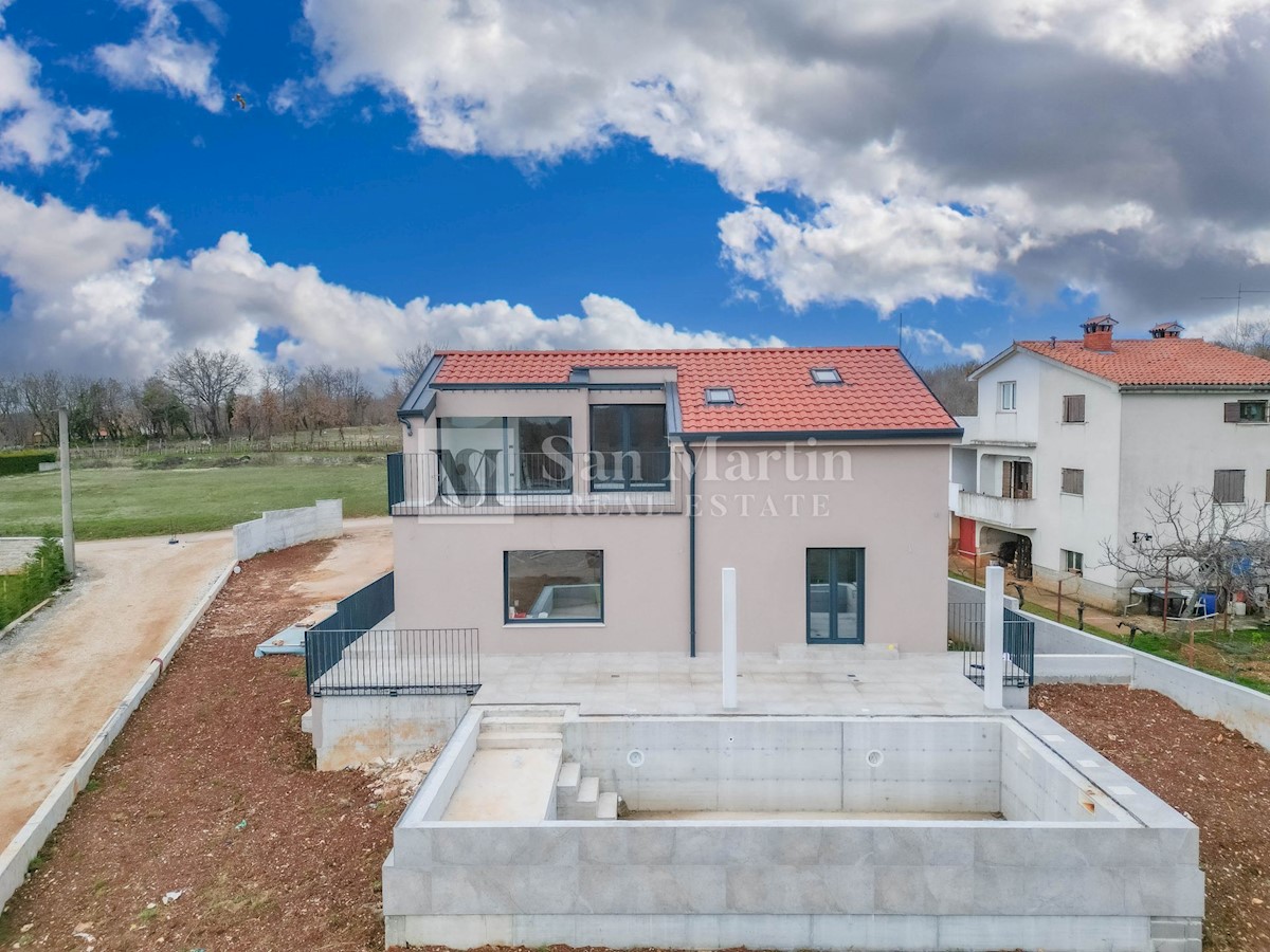 Poreč, surroundings - detached house with swimming pool