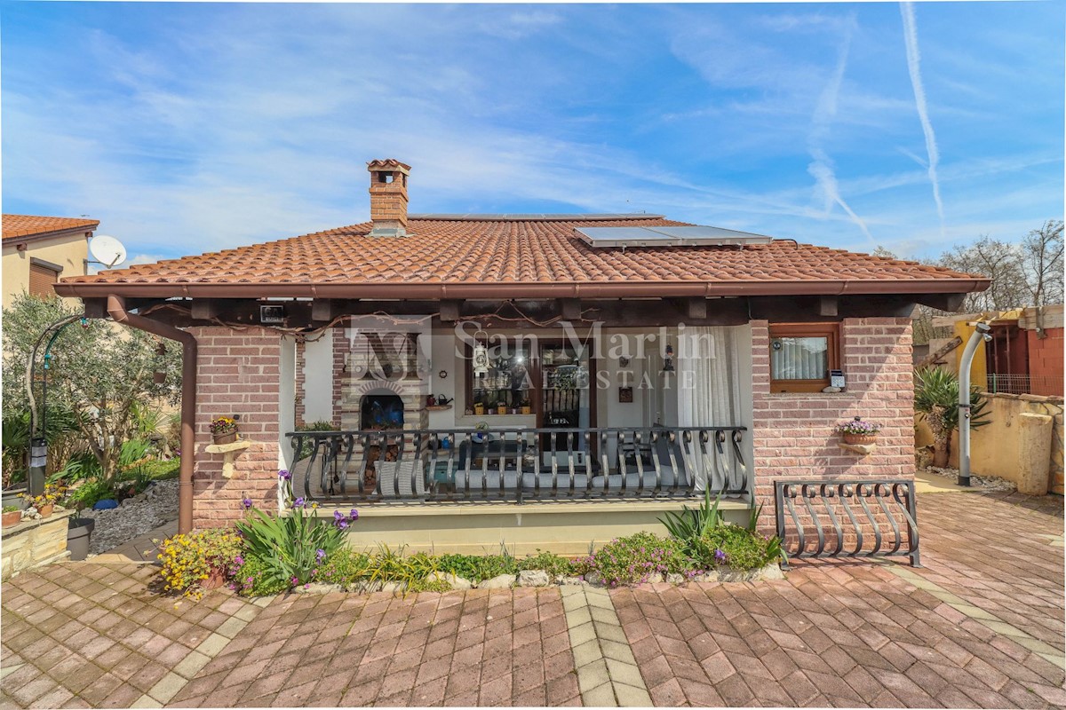 Poreč, surroundings, Charming energy-efficient single-family house