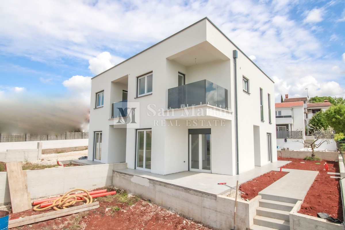 Poreč - quality new building in a great location