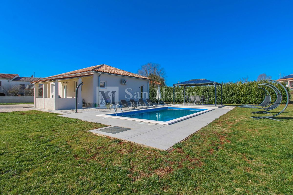 Centralna Istra, prekrasna kuća s bazenom