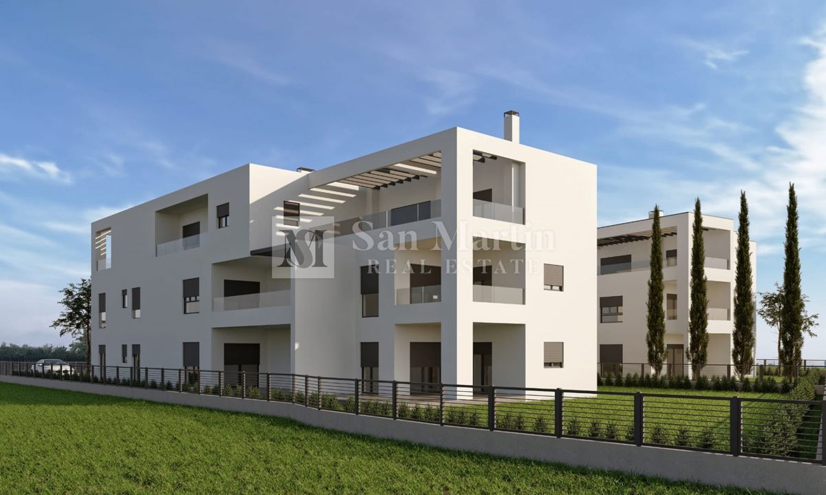 Poreč, penthouse in a quiet area with a sea view