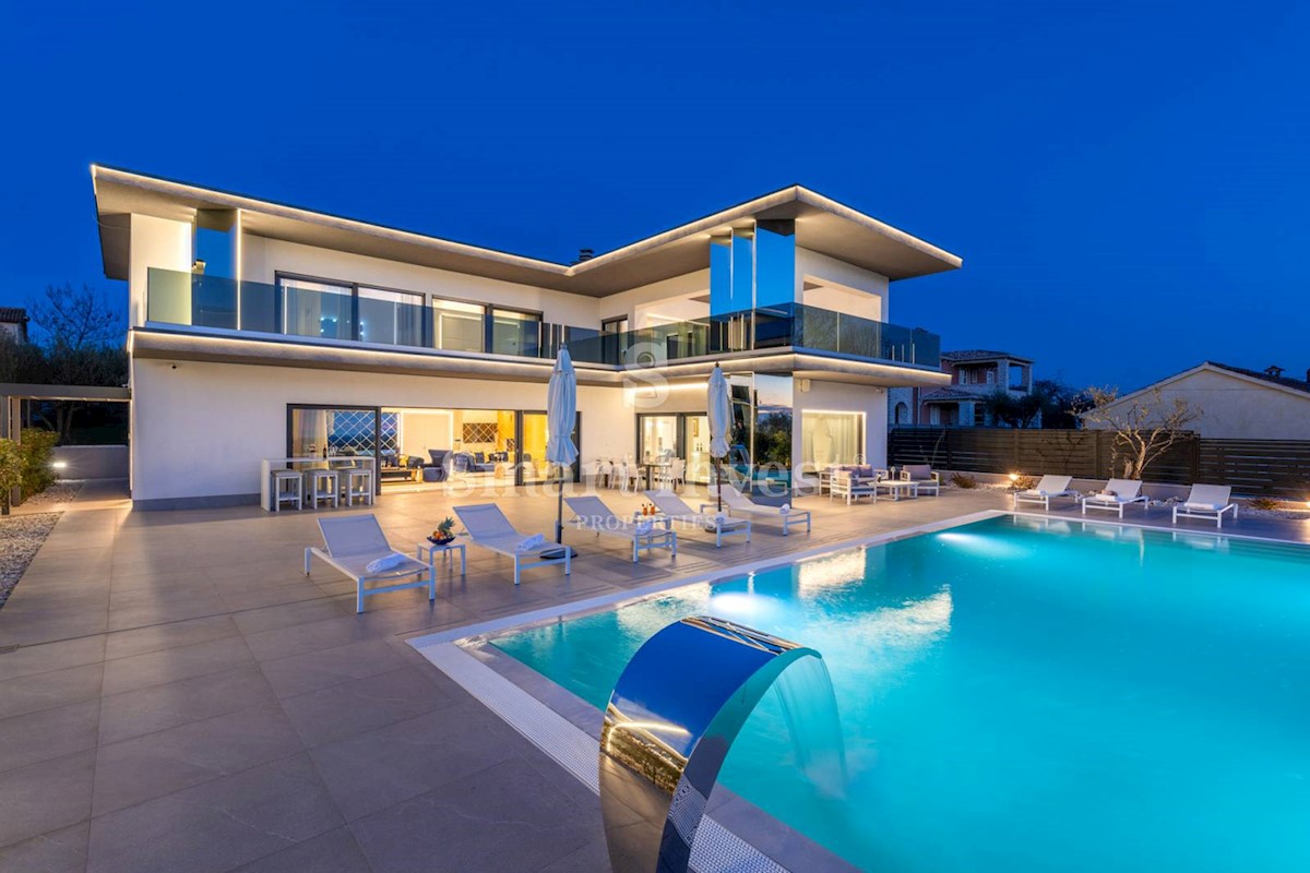 POREČ, EKSKLUZIVNA DIZAJNERSKA VILA S POGLEDOM NA MORE