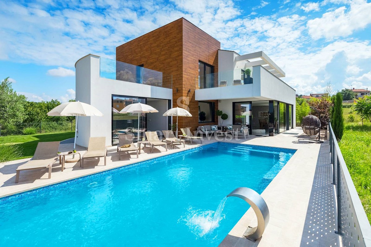 POREČ - okolica, LUKSUZNA VILA S POGLEDOM NA MORE