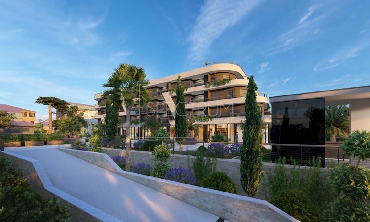 Poreč, novoizgrađeni dvoetažni stan na odličnoj lokaciji