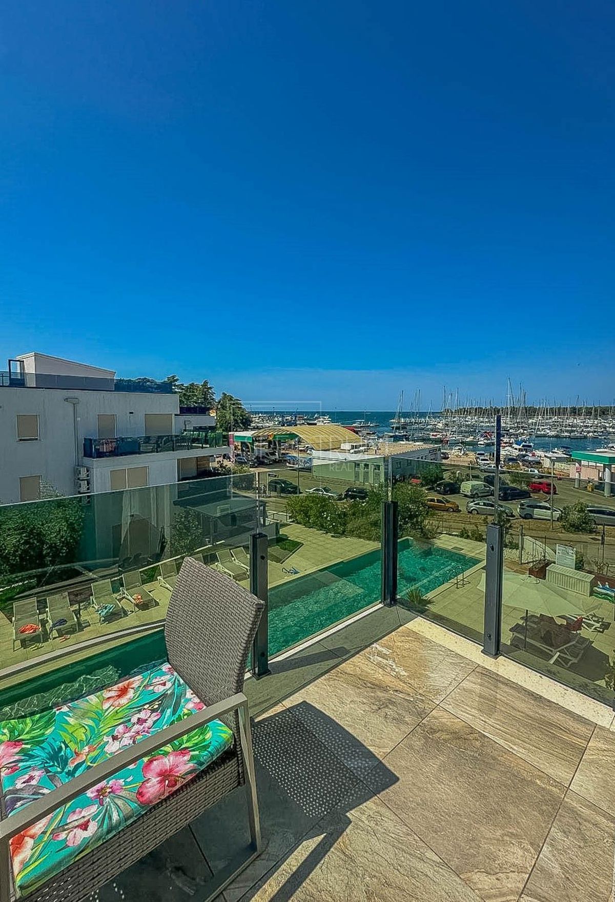 Novigrad, moderan penthouse na top lokaciji!