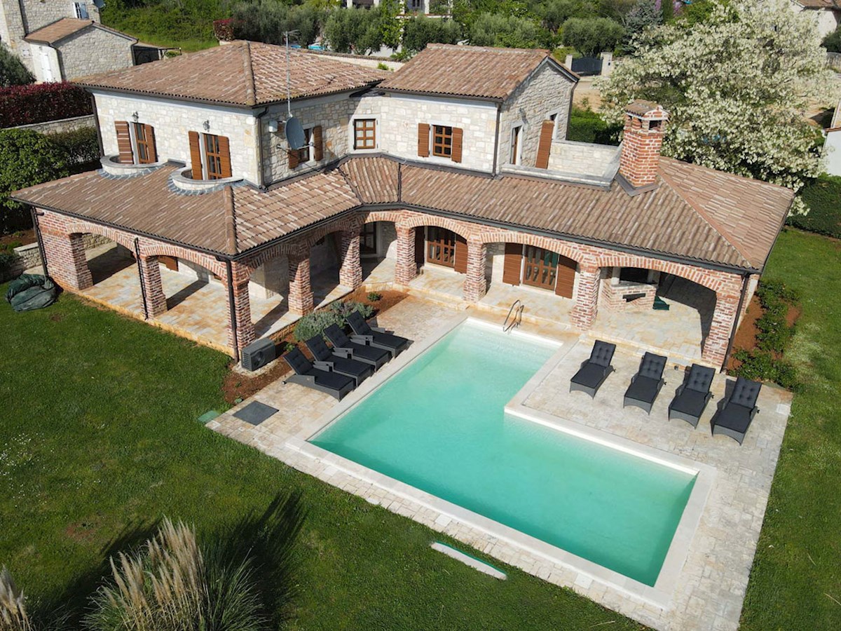 KOP-756, Kamena Villa sa bazenom u okolici Poreča