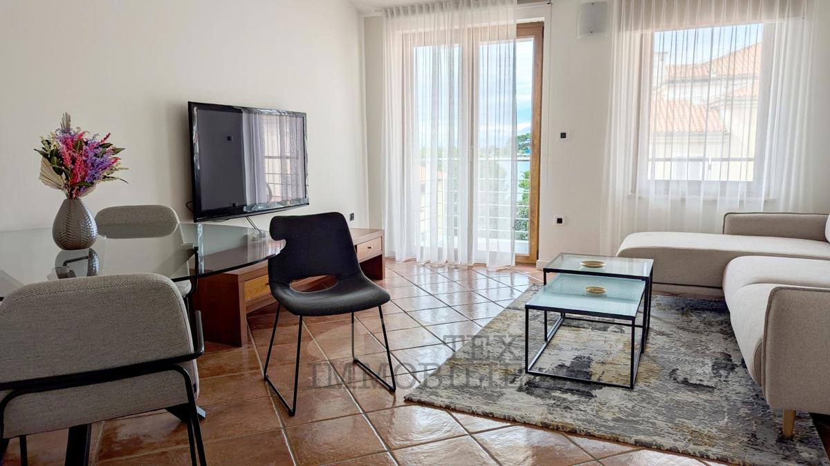 A beautiful apartment with a sea view in the center of Poreč