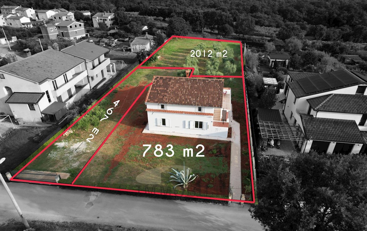 Poreč, house and large plot of 3300m2