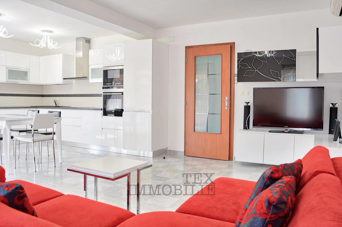 Poreč, apartment in a great location 300 m from the sea