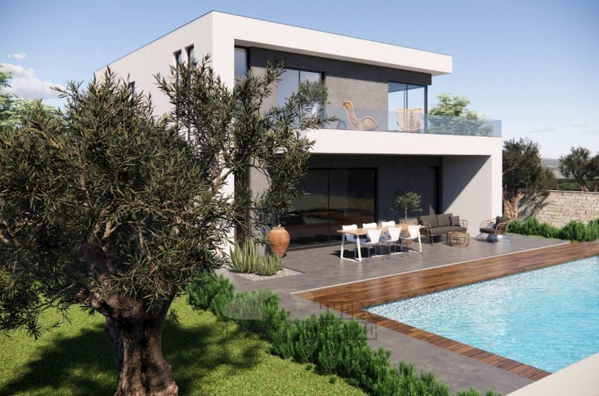 The house is for sale in the Roh Bau stage, 167 m2