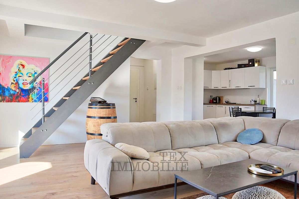 Beautiful spacious apartment in Poreč, 125 m2